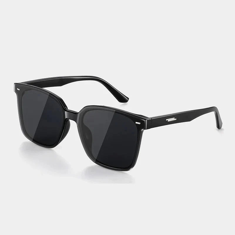 Smart Glasses Protect Eyesight ©